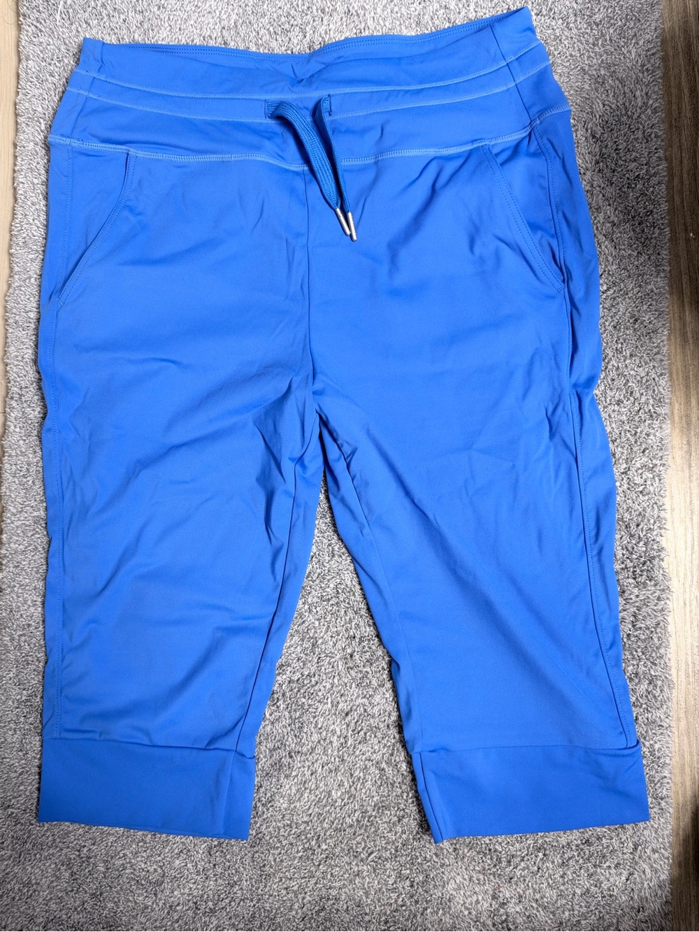 Halara Blue High Waisted Capri Pants Size Large